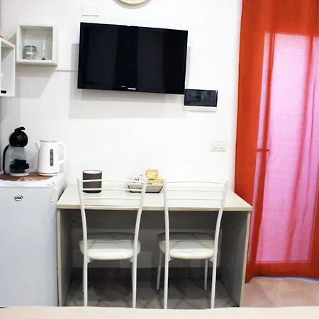 Beb Cuore Del Salento Bed and Breakfast 3*